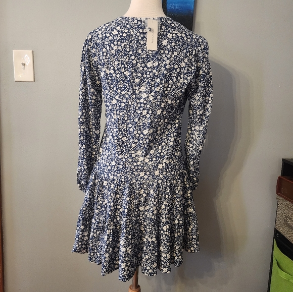 NWT Francesca's Floral Babydoll Mini Dress Navy /White Size XS V-Neck - Picture 8 of 13